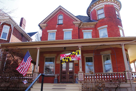 m_red_house